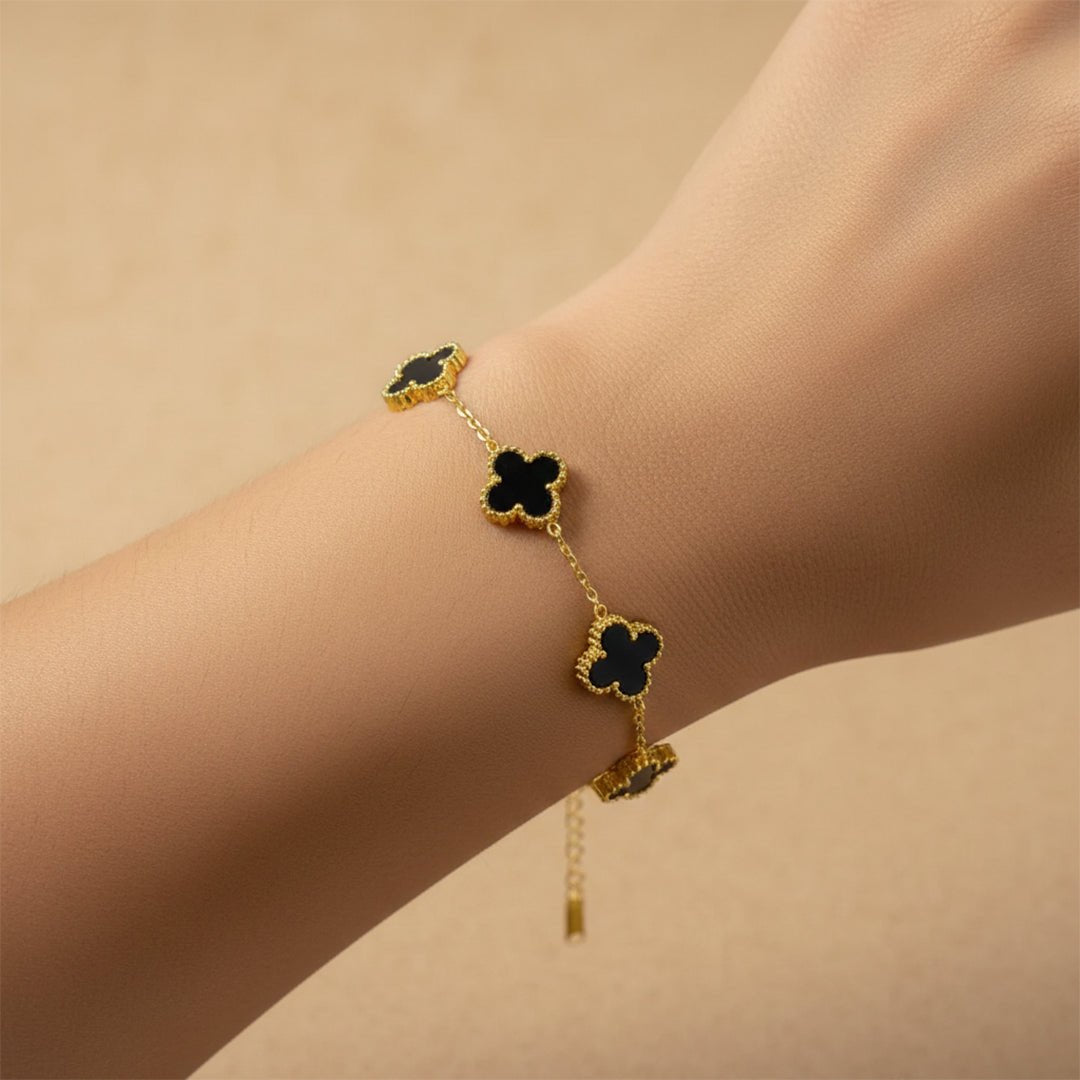 Black Clover Bracelet | Lucky Gold Chain - Iryzo