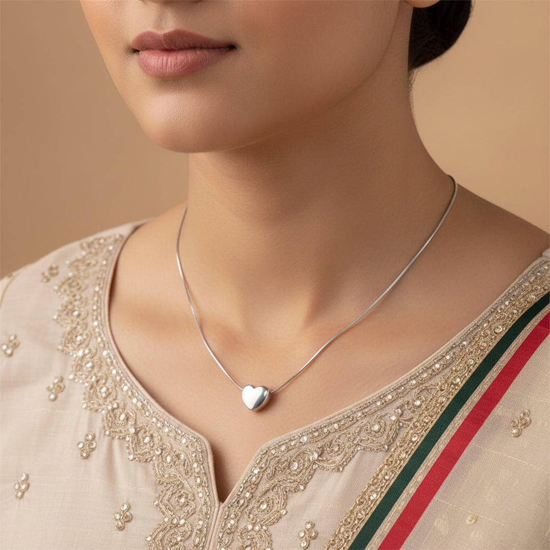Delicate Silver Heart Necklace - Iryzo