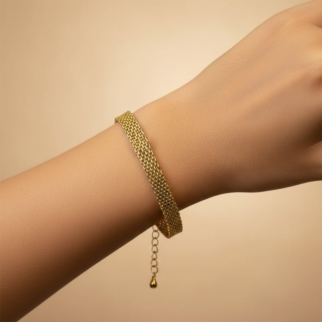 Gold Mesh Bracelet | Woven Chain Cuff - Iryzo
