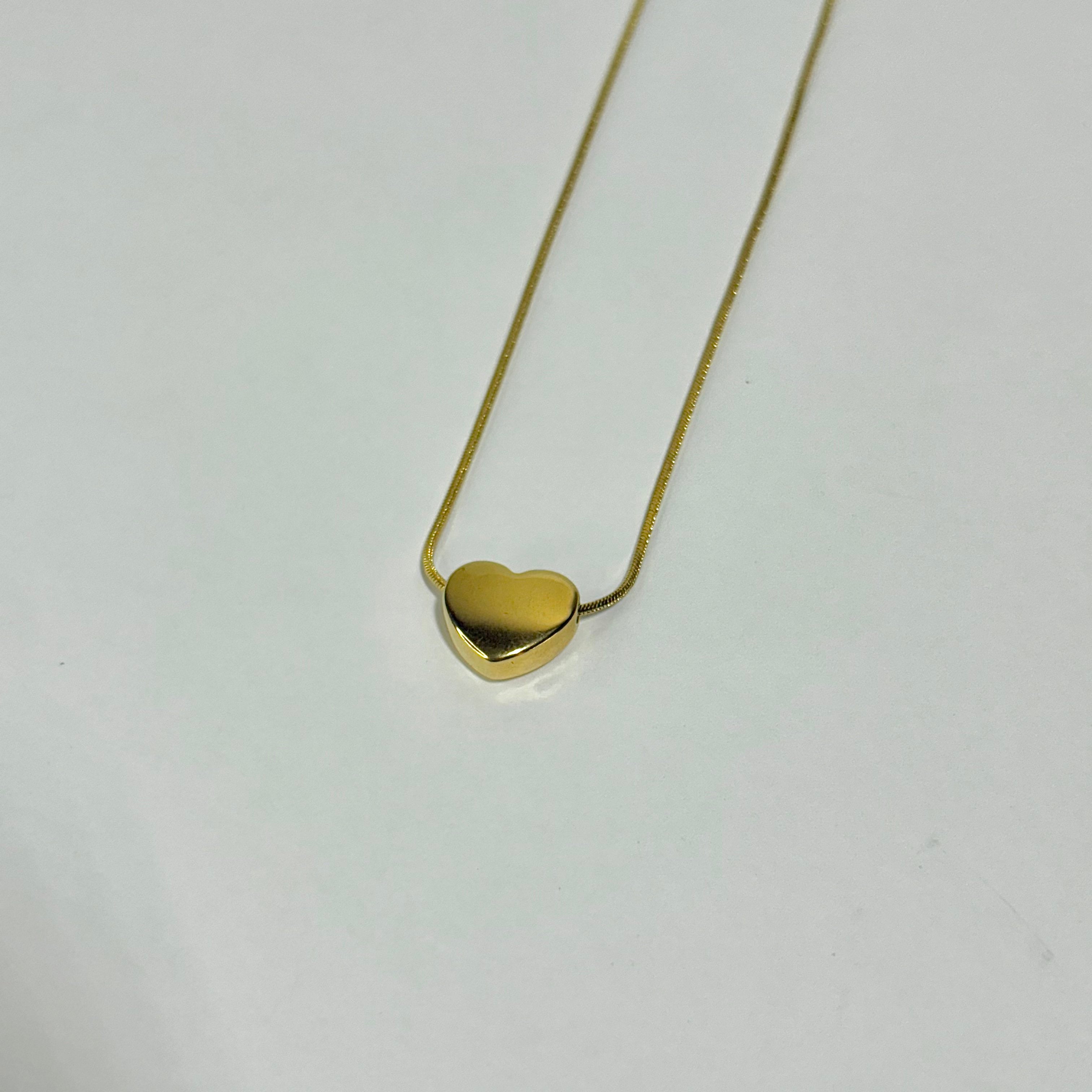 Delicate Heart Pendant Necklace