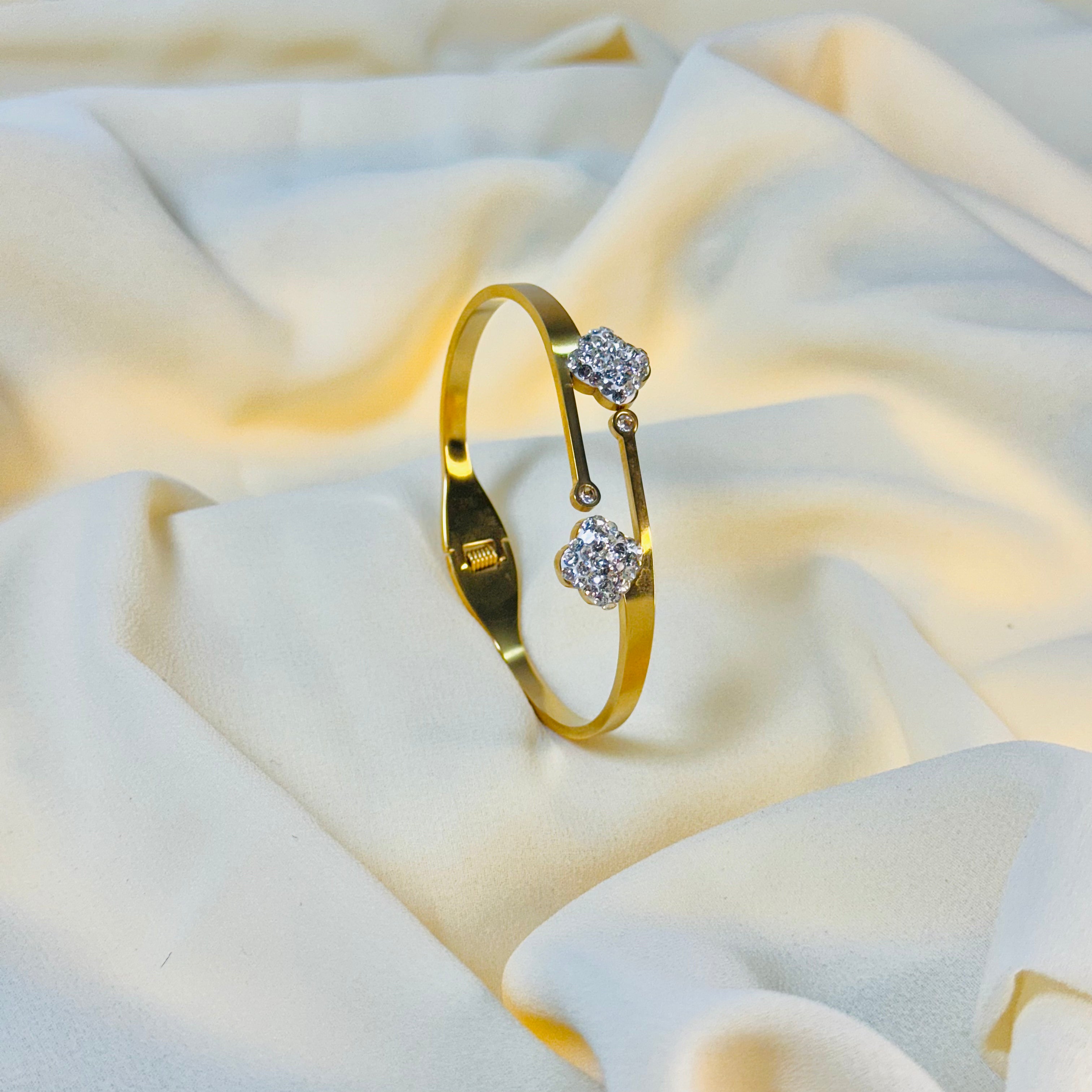 Stainless Steel flower diamond bracelet