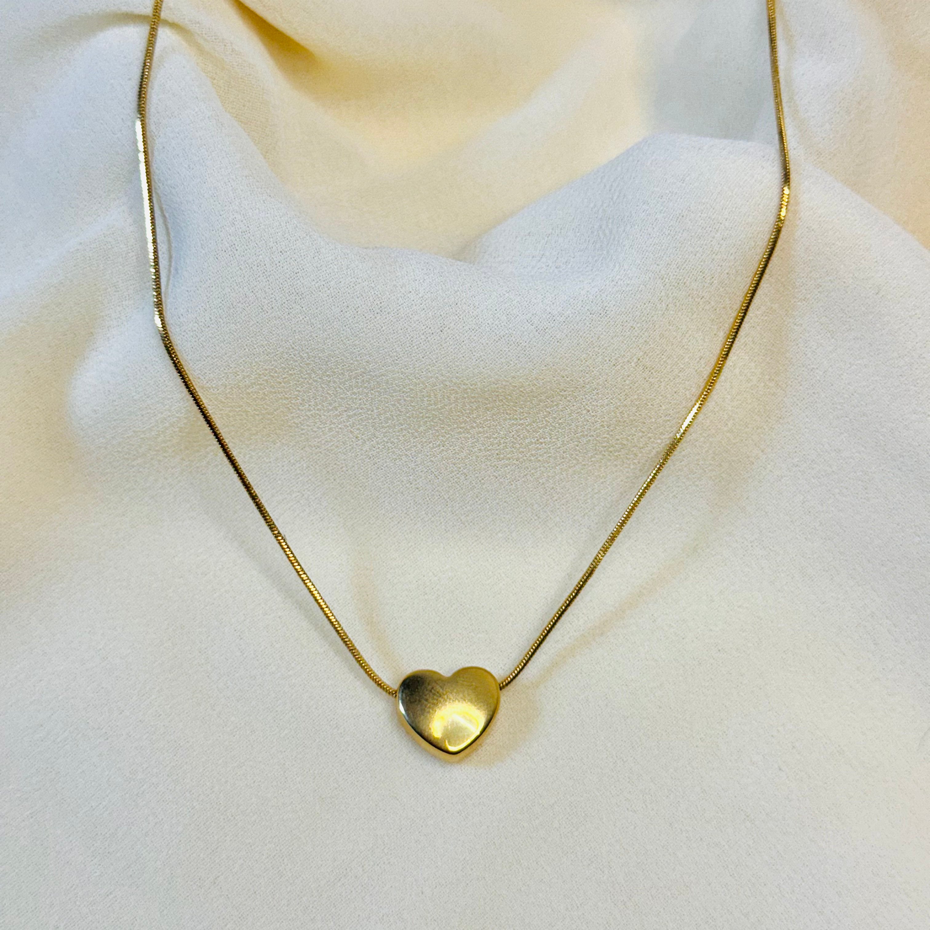 Delicate Heart Pendant Necklace