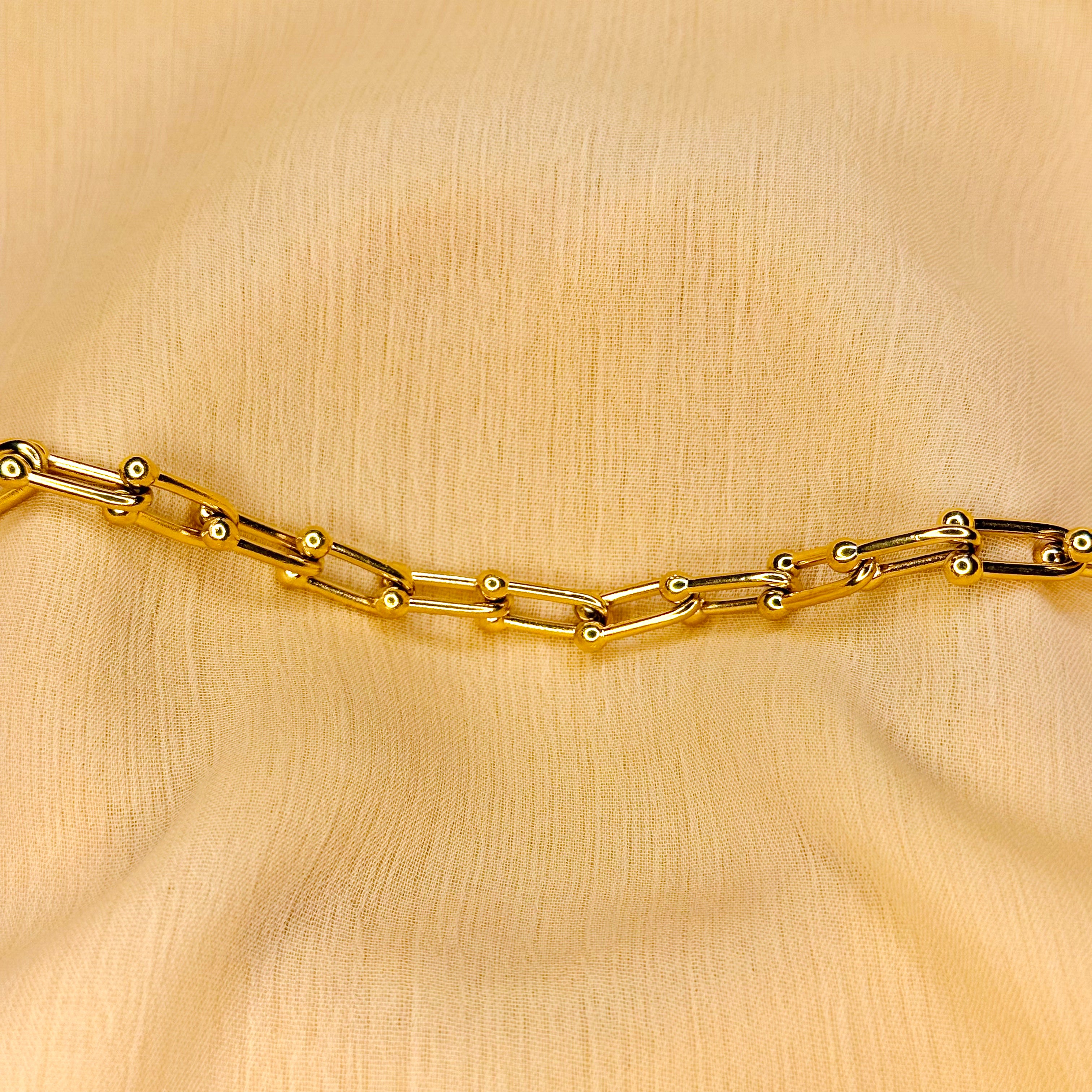 Cross chain bracelet
